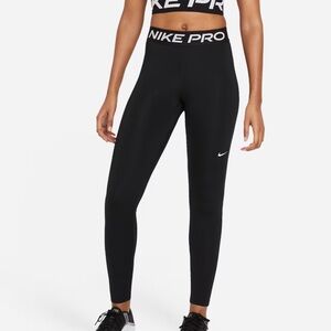 Nike Pro Women's Black High-Waisted Leggings